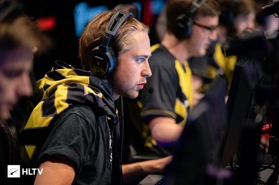 英雄联盟S15决赛门票价格暴涨至5000元的背后